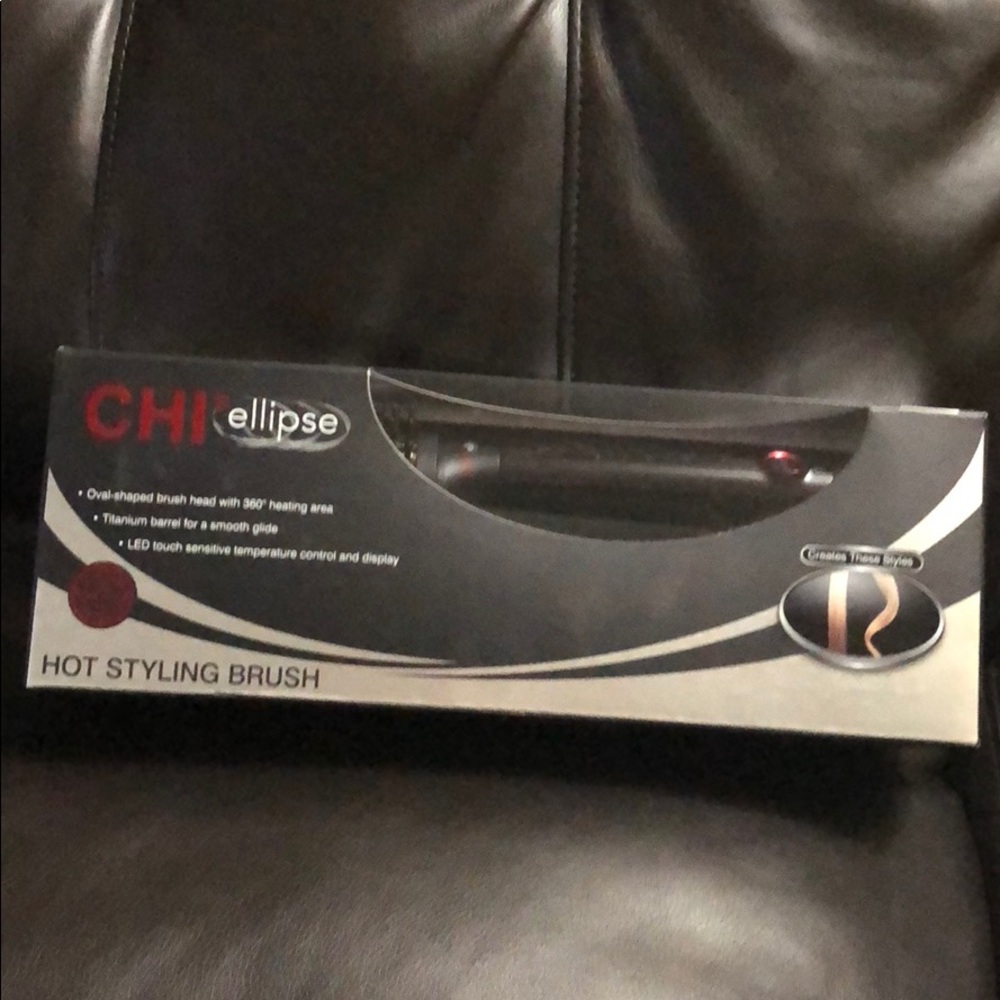 CHI HOT STYLING BRUSH
